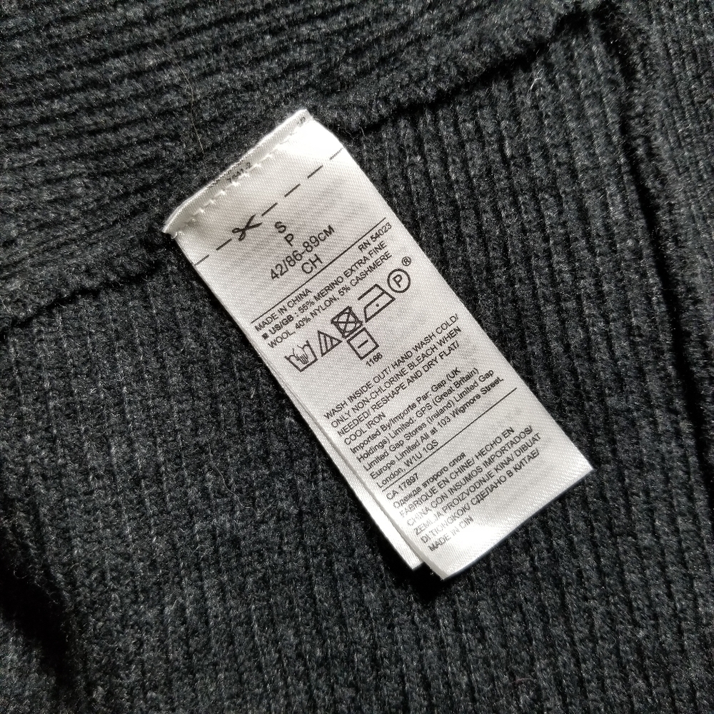 Banana Republic Ribbed Wool & Cashmere Cardigan - Picture 6 of 8